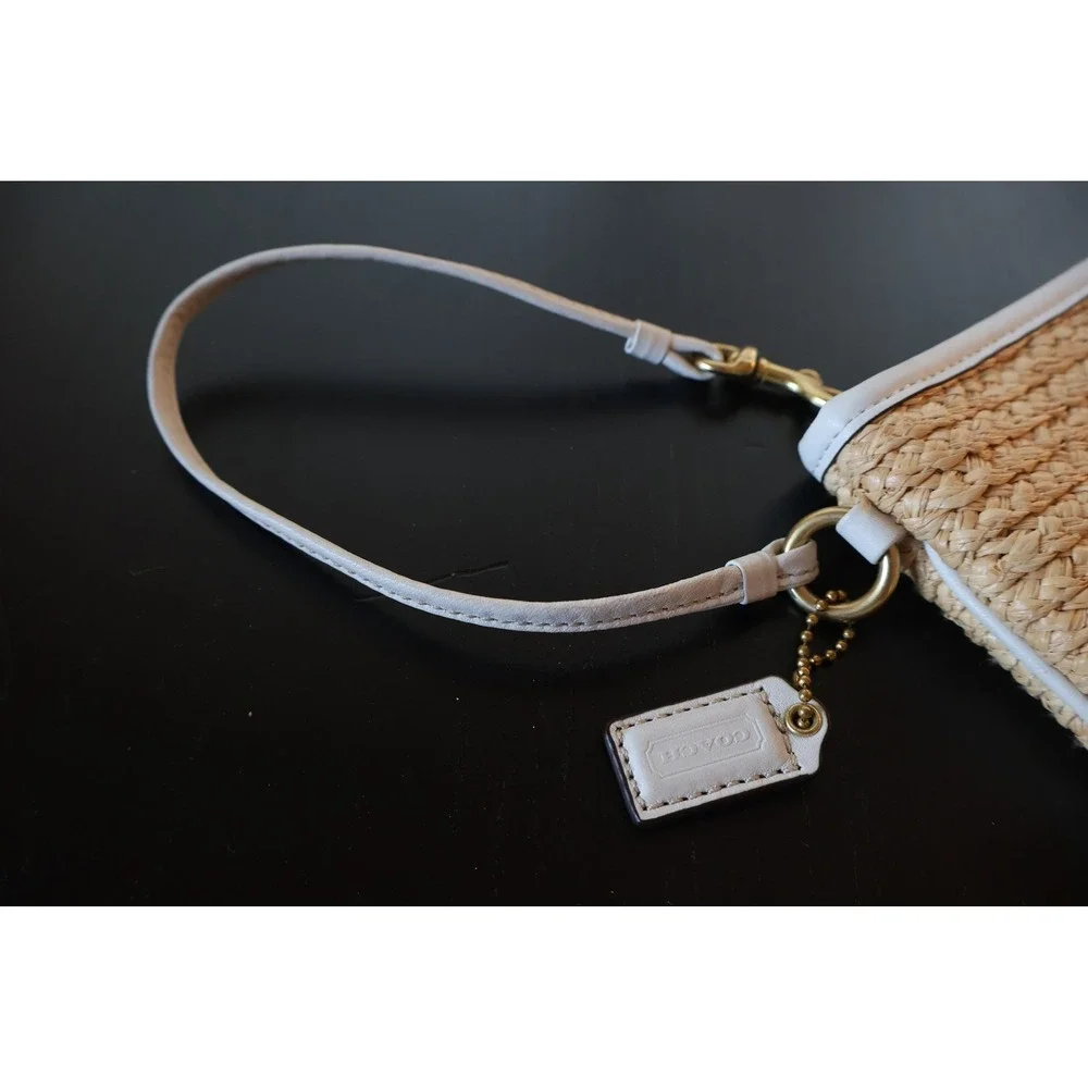 Coach Bleecker Straw Flower Wristlet White Leather Y2K Vintage